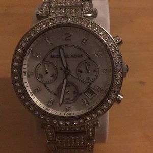 Pre-Owned Michael Kors Silver Studded Ladies Watch
